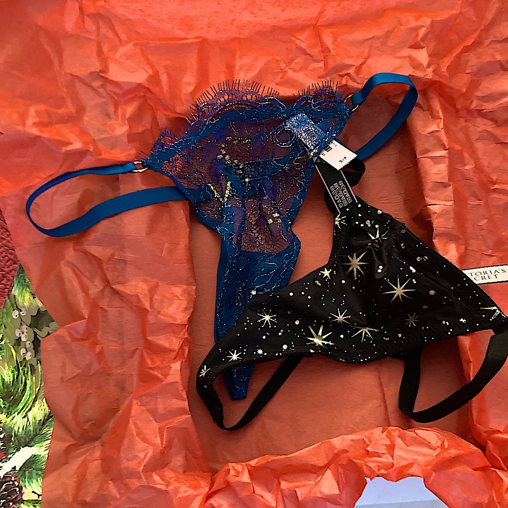 NWT NEVER WORN Victoria’s Secret size small V-String thong lot of two